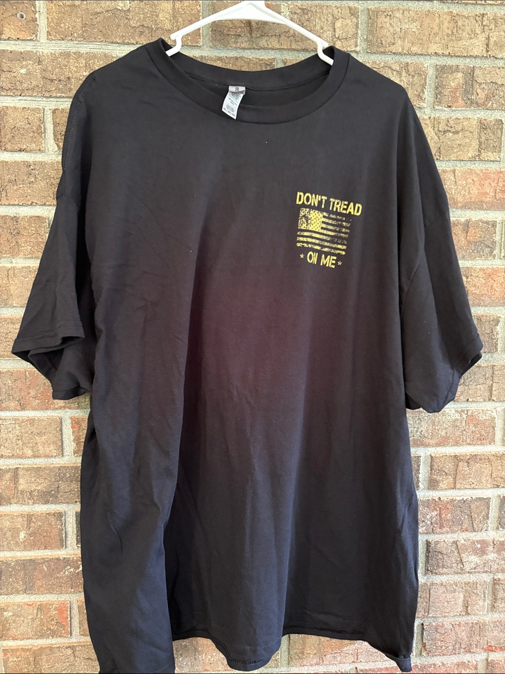 Gildan Black Short-Sleeve Tee with Yellow "Don't Tread On Me" Graphic